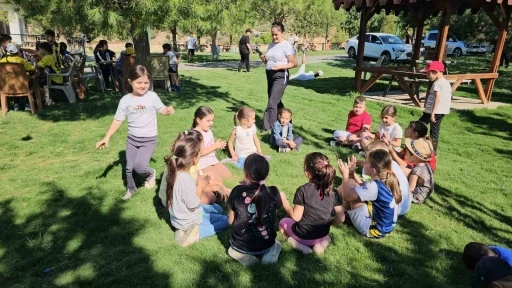 Kuyucak’ta öğrencilerden &quot;Yeşil Vatan, Okulum Geleceğe Çare&quot; projesine destek
