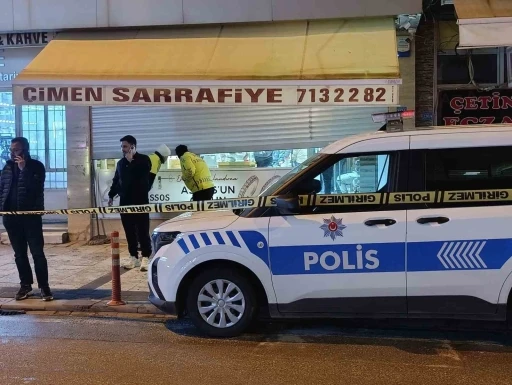 Kuyumcu 100 kilogram emanet altınla yurt dışına ka&ccedil;tı

