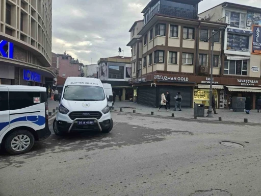 Kuyumcuya silahlı saldırı
