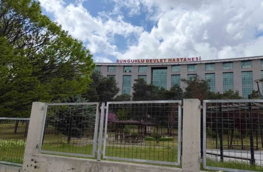 KYK yurdunda kalan 55 &ouml;ğrenci zehirlenme ş&uuml;phesiyle hastaneye başvurdu
