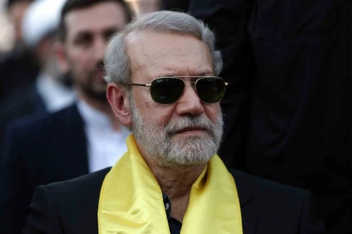 Laricani: "Trump, Netanyahu&rsquo;nun palya&ccedil;oluklarıyla ABD halkını İran&rsquo;la haksız bir savaşa s&uuml;r&uuml;kledi"
