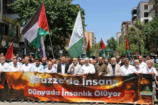 Leman dergisi Diyarbakır’da protesto edildi
