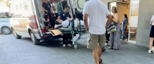 Leros Adası’nda fenalaşan gazeteci Hasan Cemal deniz ambulansıyla Bodrum’a getirildi
