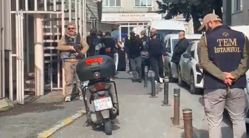 Levent&rsquo;teki saldırıda g&ouml;zaltına alınan 17 ş&uuml;phelinin 12&rsquo;si adliyeye sevk edildi
