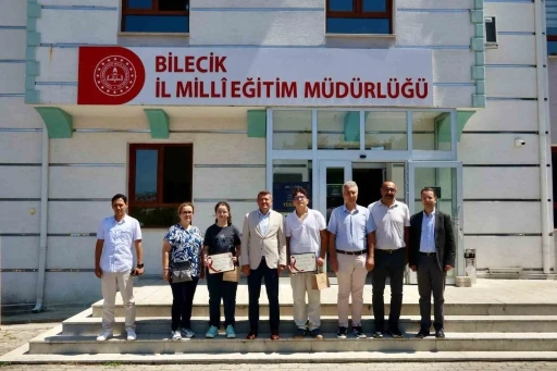 LGS&rsquo;de dereceye giren &ouml;ğrenciler &ouml;d&uuml;llendirildi
