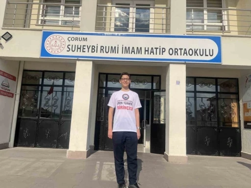 LGS’de Türkiye birincisi olan öğrenci: "Sıkı ve dengeli bir şekilde çalışmaya özen gösterdim"