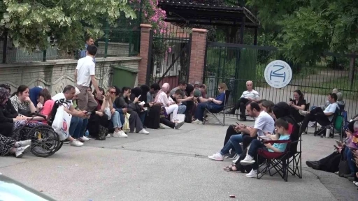 LGS heyecanı başladı, binlerce &ouml;ğrenci iyi bir lise i&ccedil;in yarışıyor
