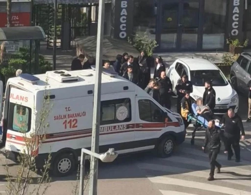 Lise &ouml;ğrencileri arasında kan aktı: 1 kişi bı&ccedil;aklandı
