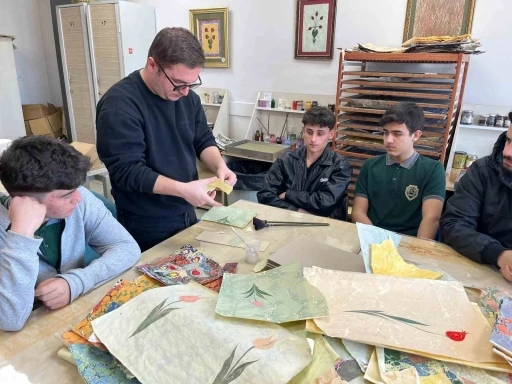 Liseli gen&ccedil;ler sanat dolu g&uuml;n yaşadı
