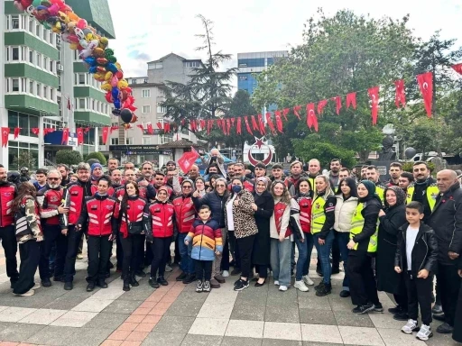 L&ouml;semiyi yenen Alparslan i&ccedil;in g&ouml;ky&uuml;z&uuml;ne balon bıraktılar
