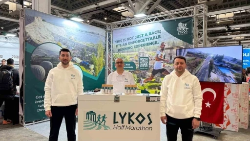 Lykos Yarı Maratonu r&uuml;zgarı Barcelona&rsquo;da esecek
