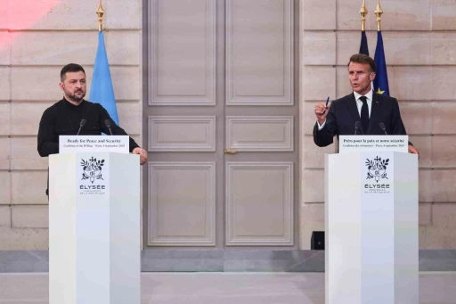 Macron: &quot;Ukrayna’ya asker göndermek için resmen taahhütte bulunan 26 ülke var&quot;
