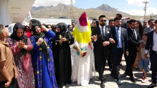 Mahmedpiran Aşireti’nden örnek takı töreni
