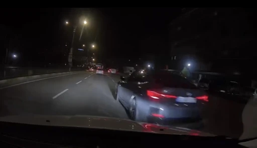 Makas atan ara&ccedil;lar kameraya yansıdı
