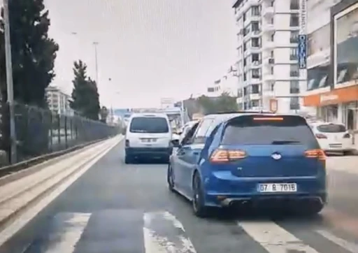 Makas atan s&uuml;r&uuml;c&uuml;ye 90 bin lira ceza

