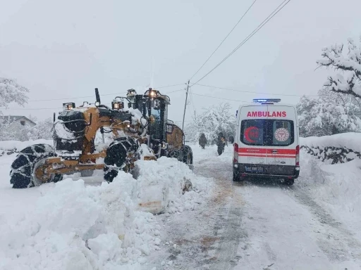 Malatya&rsquo;da 136 kırsal mahalle yolu kapalı
