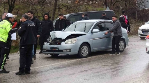 Malatya&rsquo;da 5 ara&ccedil;lı zincirleme kaza: 4 yaralı
