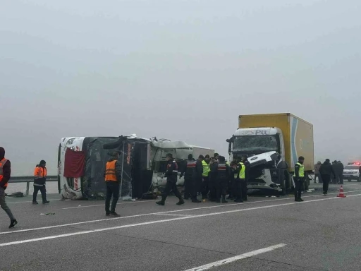 Malatya&rsquo;da 5 kişinin &ouml;ld&uuml;ğ&uuml; otob&uuml;s kazasında şof&ouml;re 9 yıl 6 ay hapis
