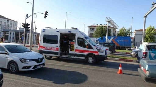 Malatya&rsquo;da 6 aracın karıştığı zincirleme kazada 4 kişi yaralandı
