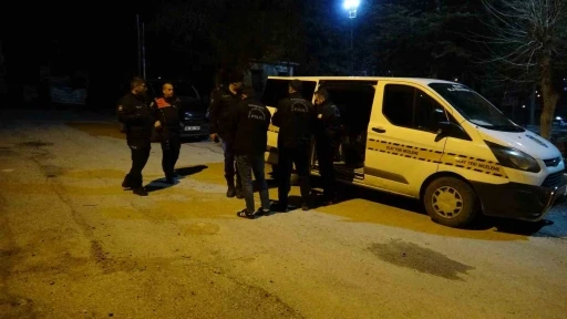 Malatya&rsquo;da alacak verecek kavgası kanlı bitti: 1 yaralı
