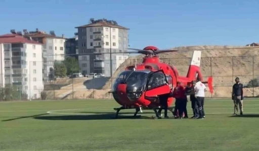 Malatya&rsquo;da ambulans helikopter 66 yaşındaki hasta i&ccedil;in havalandı
