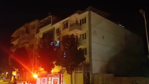 Malatya&rsquo;da apartman &ccedil;atısında g&ouml;&ccedil;&uuml;k
