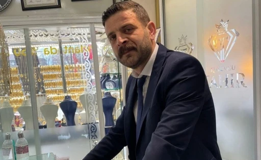 Malatya’da bahçede silahla vurulmuş halde bulunan kuyumcu kurtarılamadı
