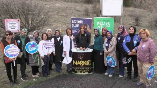 Malatya’da doğa yürüyüşü ve fidan dikimi etkinliği düzenlendi
