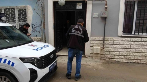 Malatya&rsquo;da evinde silahlı saldırıya uğrayan kadın yaralandı
