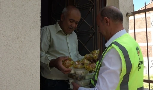 Malatya&rsquo;da ihtiya&ccedil; sahiplerine yemek desteği
