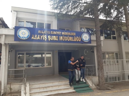 Malatya’da ilginç dolandırıcılık olayı: Bilezik siparişini sahibi gibi alarak kuyumcuyu dolandırdı
