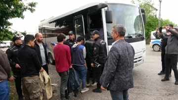 Malatya’da iş yerinde 25 düzensiz göçmen yakalandı
