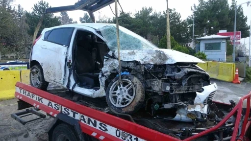 Malatya’da kontrolden çıkan otomobil 2 araca çarparak durabildi: 3 yaralı
