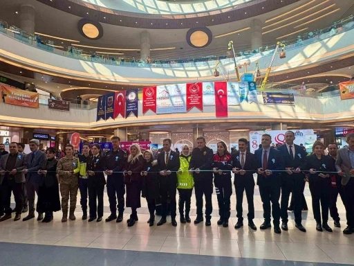 Malatya&rsquo;da "8 Mart D&uuml;nya Kadınlar G&uuml;n&uuml;" kutlandı
