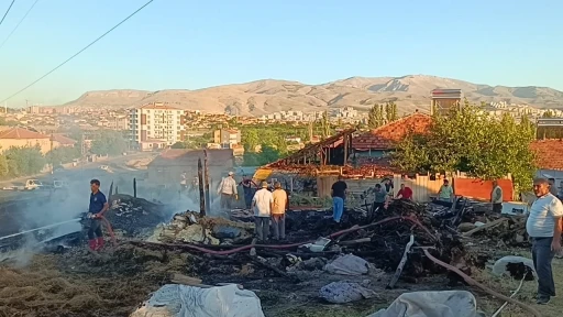 Malatya’da saman balyaları yandı: 1 kişi dumandan etkilendi
