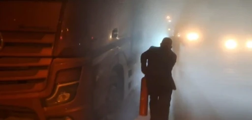 Malatya&rsquo;da seyir halindeki tır alev aldı
