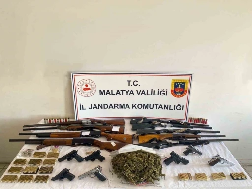 Malatya&rsquo;da silah ve uyuşturucu operasyonu
