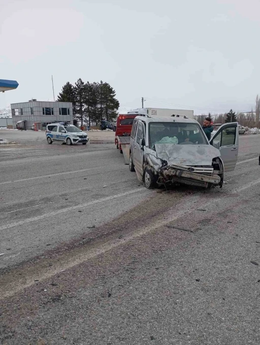 Malatya&rsquo;da trafik kazası: 2 yaralı
