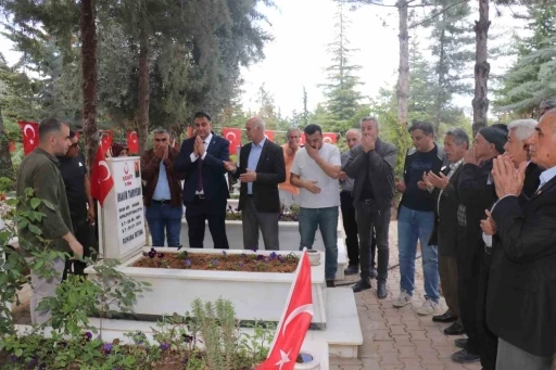 Malatya Gazi ve Şehit Aileleri Derneği’nde bayrak değişimi
