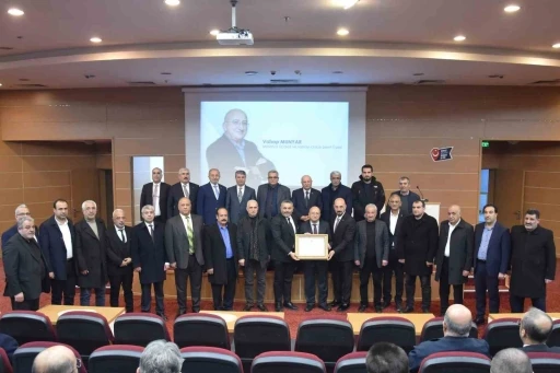 Malatya TSO&rsquo;dan Vahap Munyar&rsquo;a "Şeref &Uuml;yeliği Beratı"
