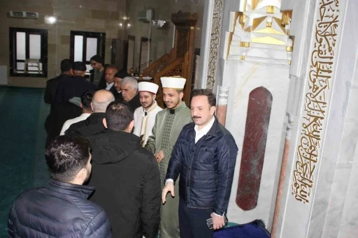 Malazgirt&rsquo;te bayram namazı coşkusu
