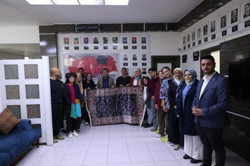 Malezyalı heyet Bünyan halısını yerinde inceledi
