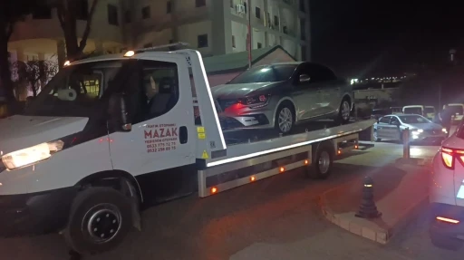 Manavgat Belediyesi&rsquo;ne gece yarısı haciz operasyonu
