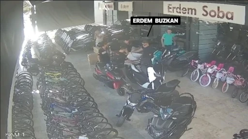 Manavgat &ouml;nceki d&ouml;nem belediye başkanı S&ouml;zen hakkında ifadelerde şok su&ccedil;lamalar: Para alışverişi g&uuml;venlik kamerasında
