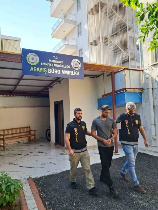 Manavgat’ta 12 yıl hapis cezası ile aranan şahıs yakalandı
