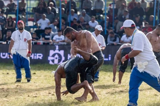 Manavgat&rsquo;ta g&uuml;reş ş&ouml;leni devam ediyor
