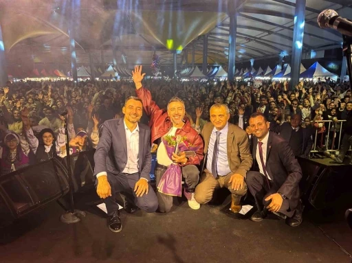 Manavgat&rsquo;ta Karadeniz r&uuml;zgarı esti
