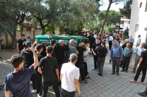 Manisa, 15 yaşındaki Erdem Demir&rsquo;e ağladı
