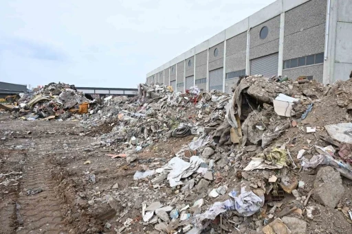Manisa B&uuml;y&uuml;kşehir&rsquo;den ka&ccedil;ak atıklara sıfır tolerans

