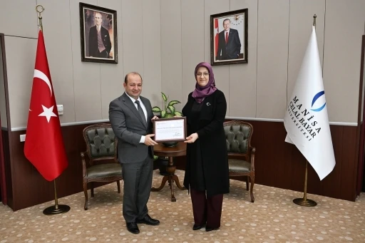 Manisa CB&Uuml;&rsquo;ye "Beslenme Dostu İş Yeri" belgesi
